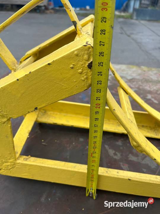 Klin stalowy pod koła wojskowy ciężarowy