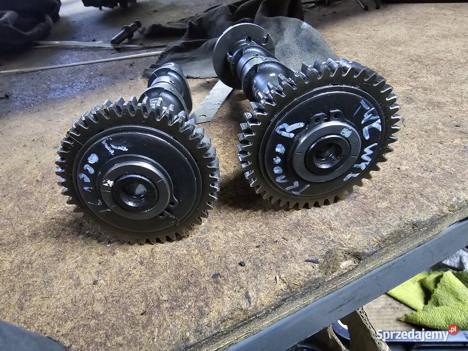 Suzuki TL 1000 wałek wałki rozrządu głowica