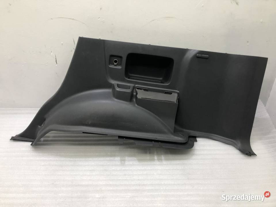 BOCZEK BAGAŻNIKA PRAWY TYŁ TOYOTA LAND CRUISER