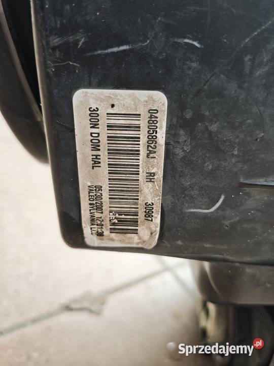 Lampa przednia prawa chrysler 300C 2007 osobowe małopolskie Rybna