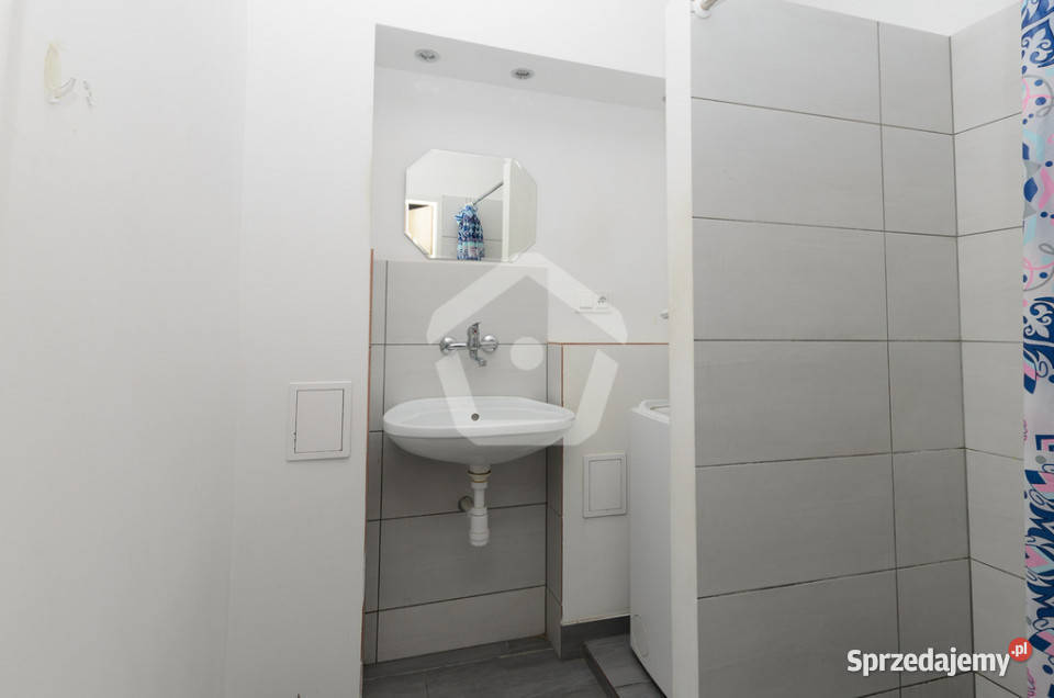 Mieszkanie 3 pokojowe w ścisłym centrum 1 piętro oddzielna kuchnia