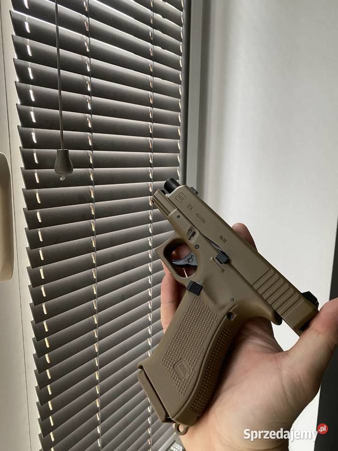 Glock 19x 45mm blow back