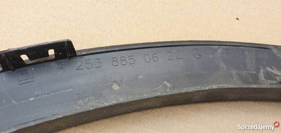 MERCEDES GLC W 253 LISTWA PRAWA PRZÓD 2538850622 listwy na zderzak Bieleń sprzedam