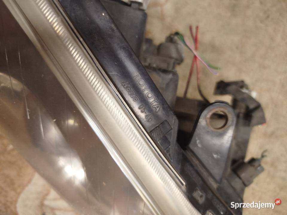 Lampa prawa przód Toyota Avensis T25 przedlift Sokołów Podlaski sprzedam