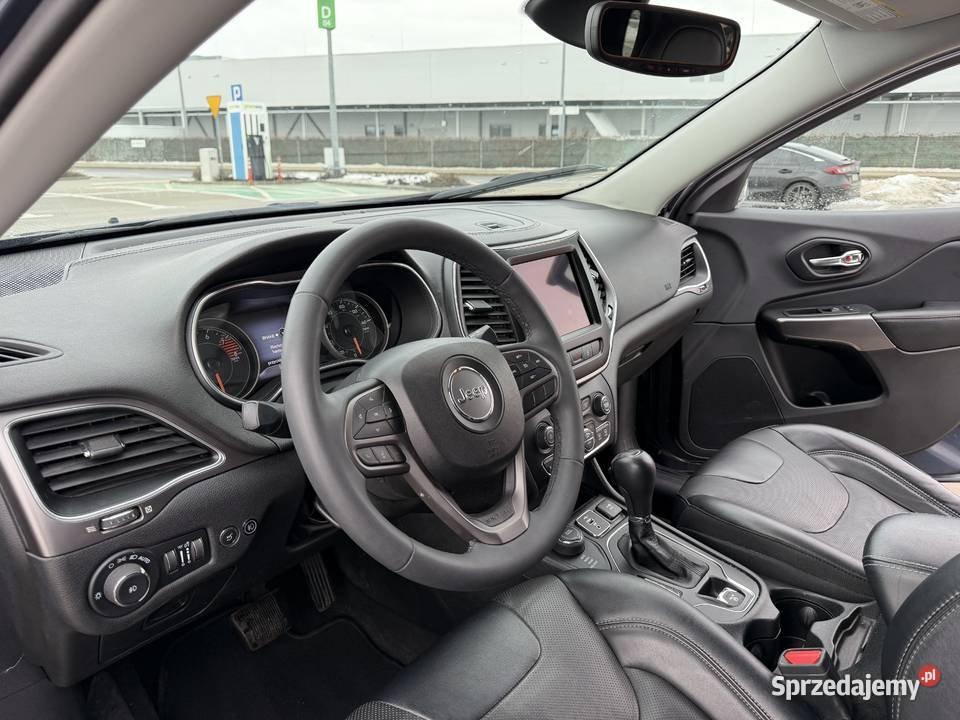 Jeep Cherokee 32 2022 Cherokee Latitude Lux 52000km lubelskie Lublin sprzedam