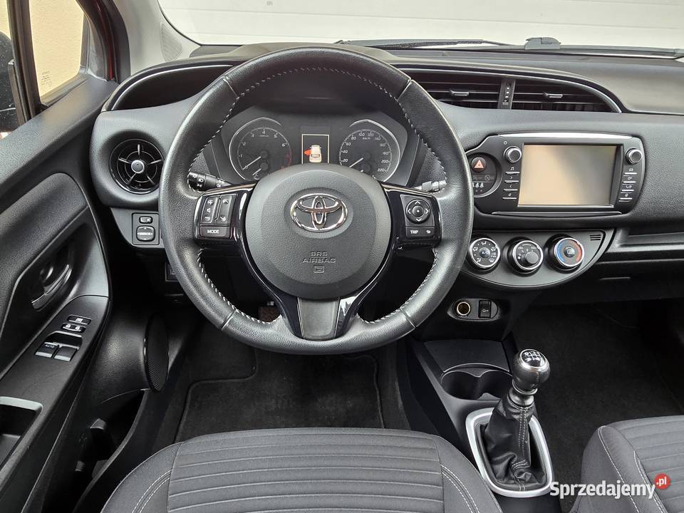 Toyota Yaris 15 VVTi 57 piękny bordowy kolor Karczew sprzedam