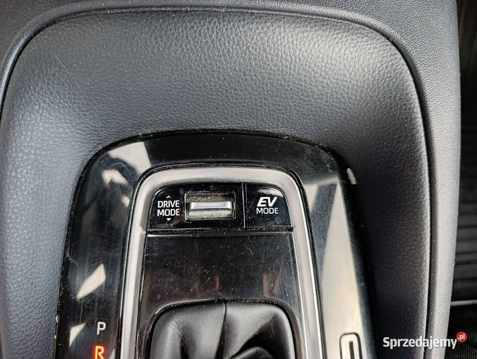 20 HYBRID 184 Podgrzewane fotele Czujniki Warszawa