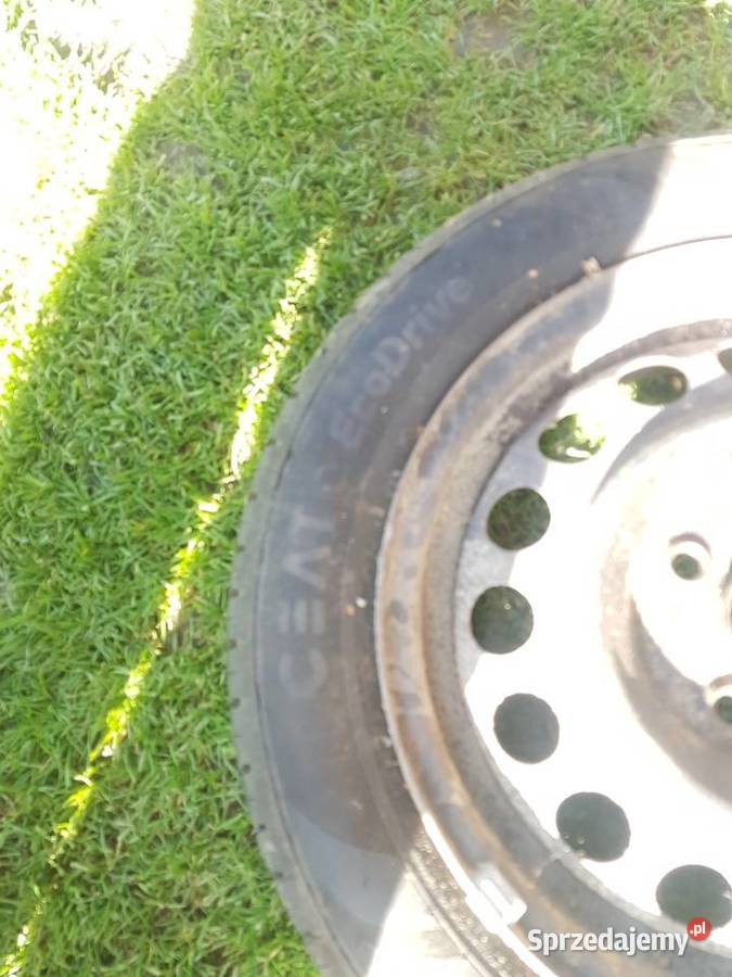 koła z oponami wielosezonowymi 1556514 z