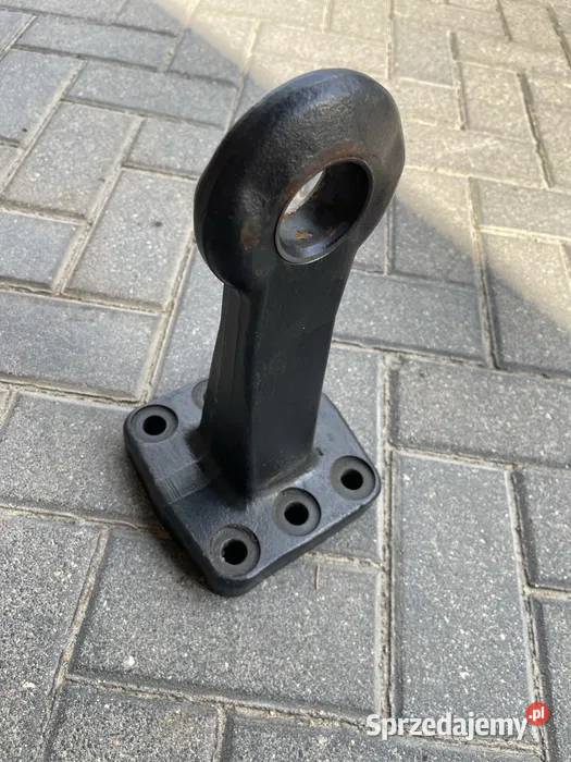 Zaczep przykręcany oczkowy 40mm rozstaw 110x100 Janów