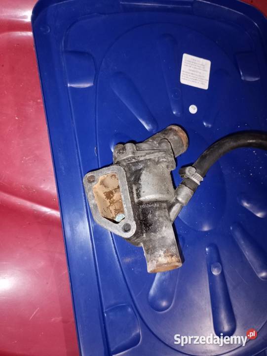 Obudowa termostatu FSO 125p polonez dolnośląskie Strzegom sprzedam
