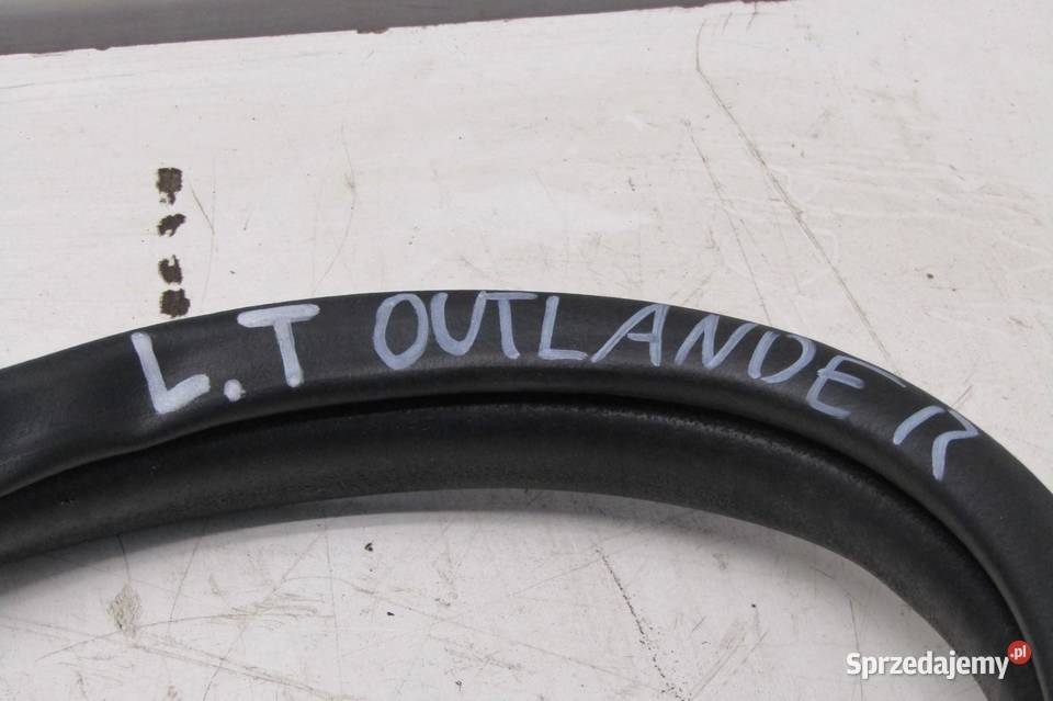 USZCZELKA DRZWI LEWY TYŁ MITSUBISHI OUTLANDER