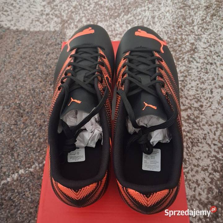 Korki na boisko Puma Attacanto rozmiar 445