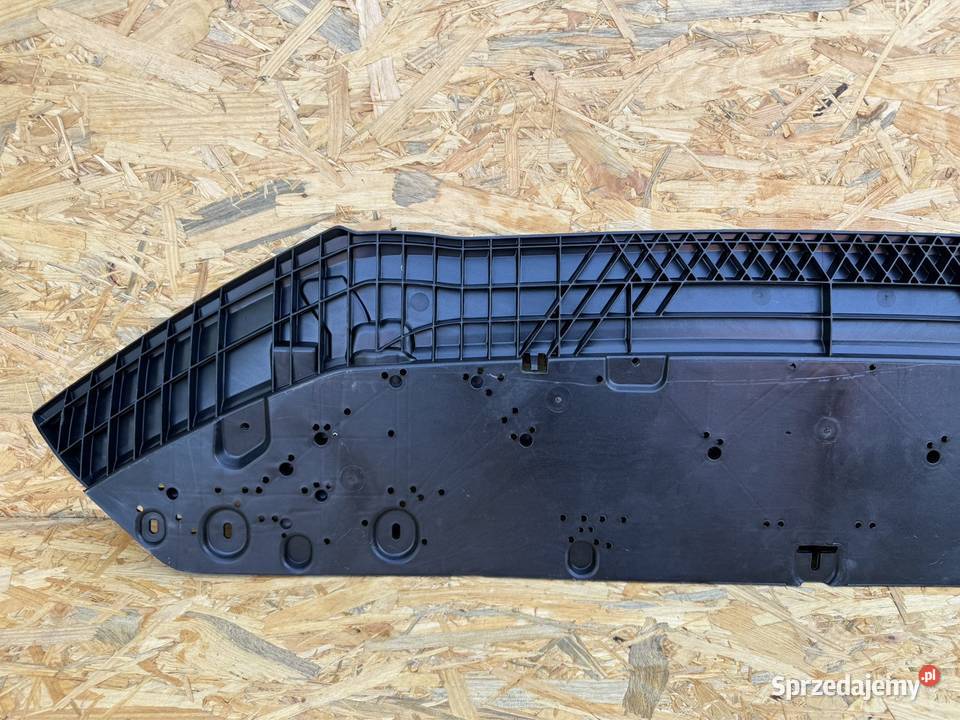 Płyta osłona pod zderzak przód Audi a4 b9 8W0 osobowe wielkopolskie Sieraków
