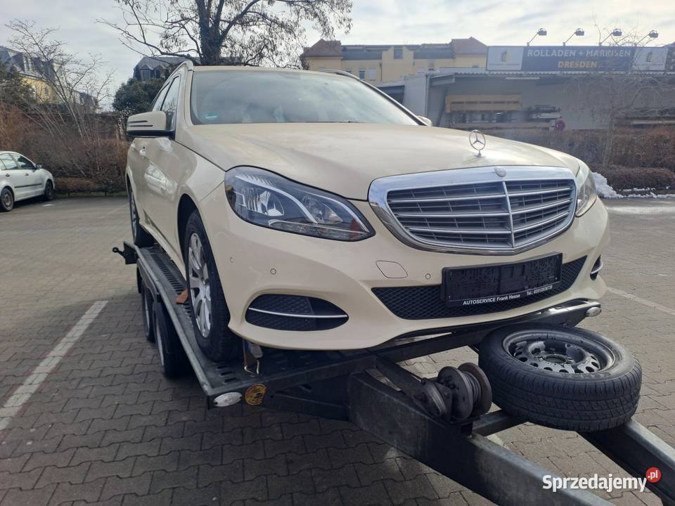 Mercedes E220 Bluetec T Model l9G Klasa E Wronki