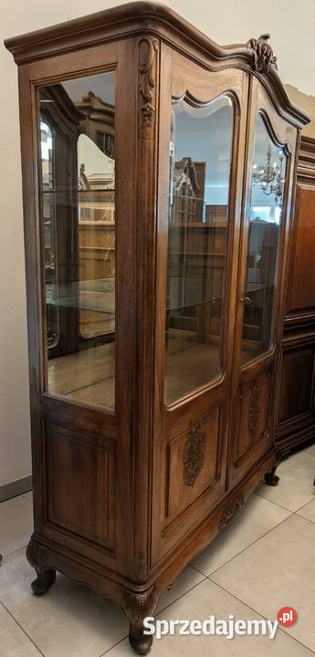 Piękna witrynaserwantka ludwikowskasklep Dąbrowa Dąbrowa Górnicza