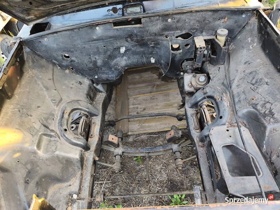Nadwozie karoseria Wołga GAZ 3102 Góra Kalwaria