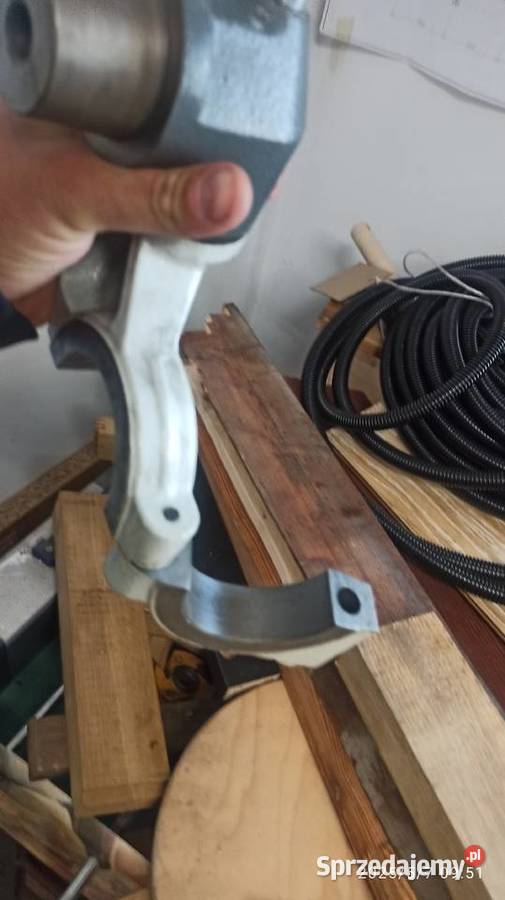 uchwyt do mechanizmu posuwu skrętny odlew nowy Kłodawa