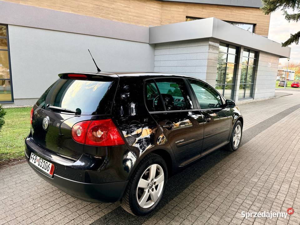 Volkswagen Golf V UNITED 2008 14 MPi Benzyna 1390cm3 Jasło