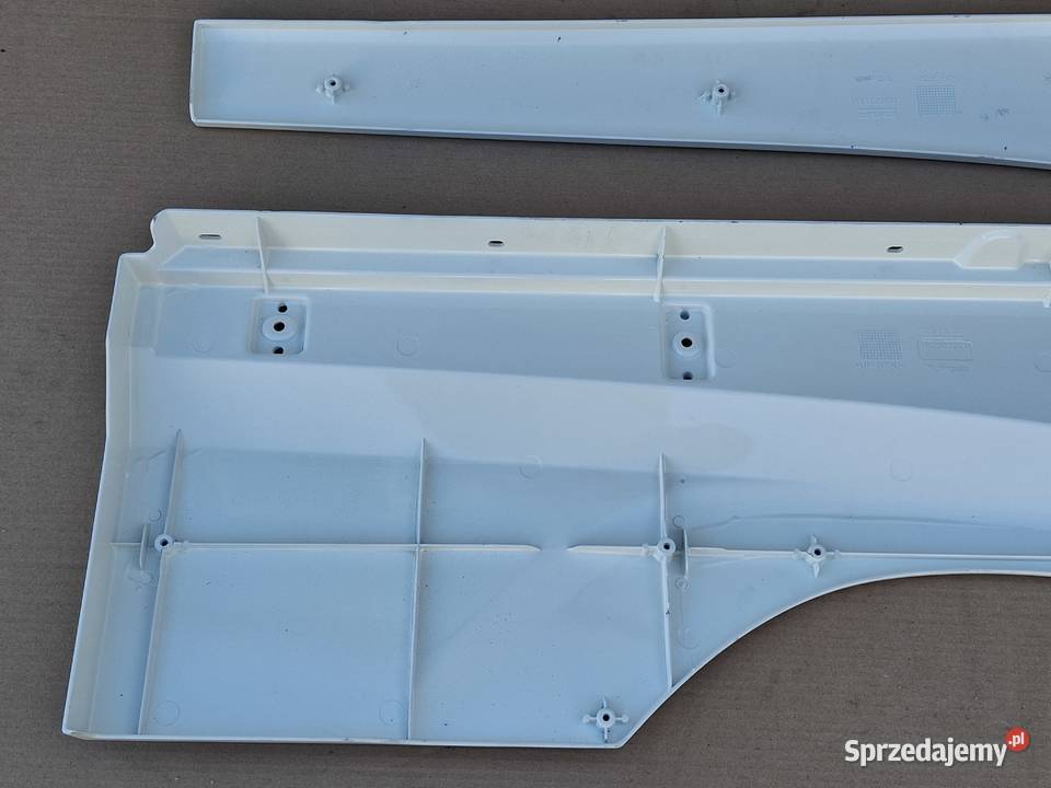 DAF XF 106 PRZEDŁUŻENIE STOPNICY LEWE LISTWA Części samochodowe lubuskie Bieleń