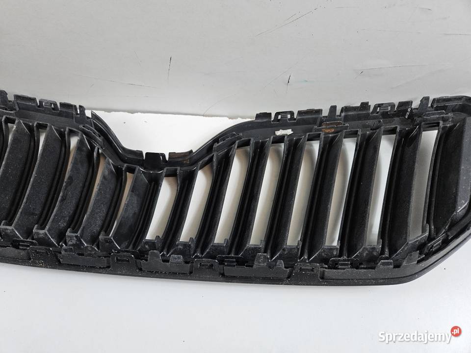 SKODA YETI 5L0 LIFT 13 GRILL ATRAPA ZDERZAKA Międzychód
