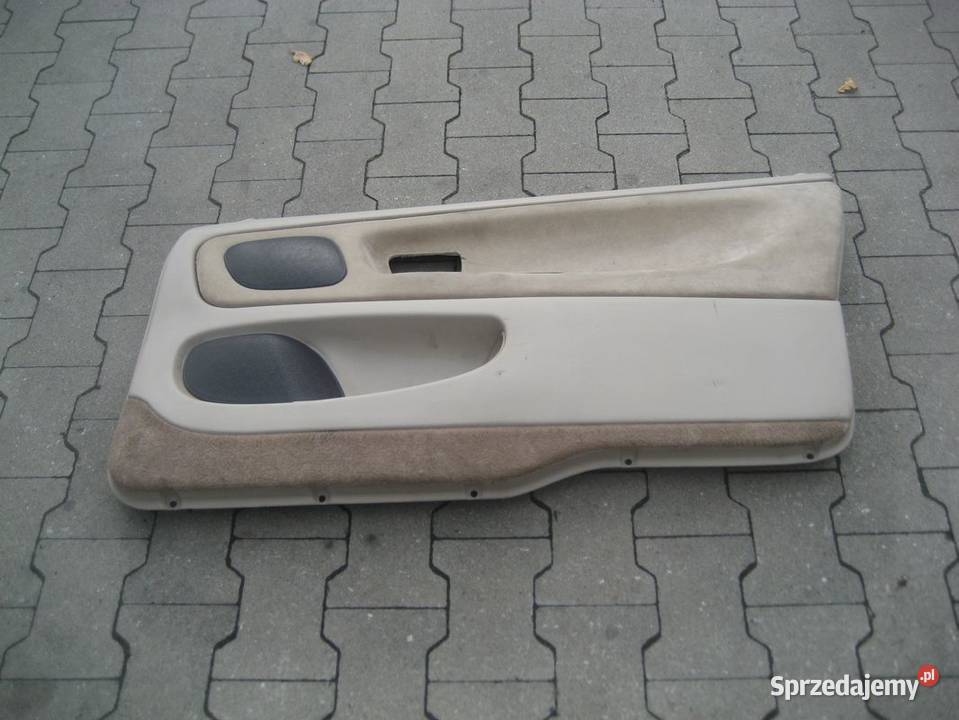 volvo c70 9805r boczek tapicerka drzwi prawa Deski rozdzielcze, konsole Rakoniewice sprzedam