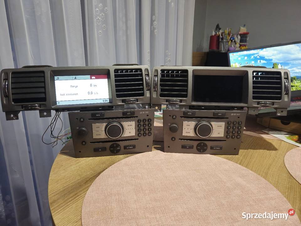 2 Zestawy cd70navi z bluetooth do muzyki Mińsk Mazowiecki