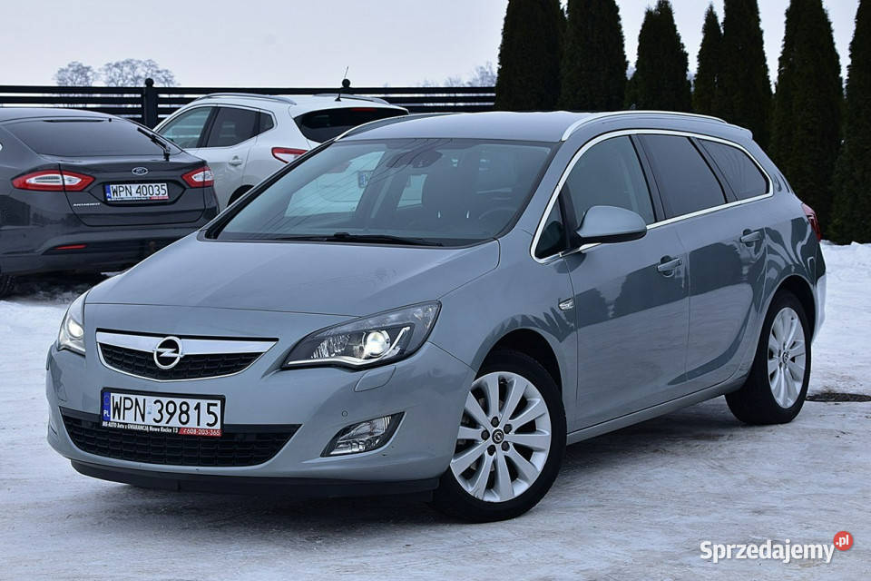 Opel Astra 14T 140 Led Xenon Navi Gwarancja J gniazdo USB Nowe Kucice