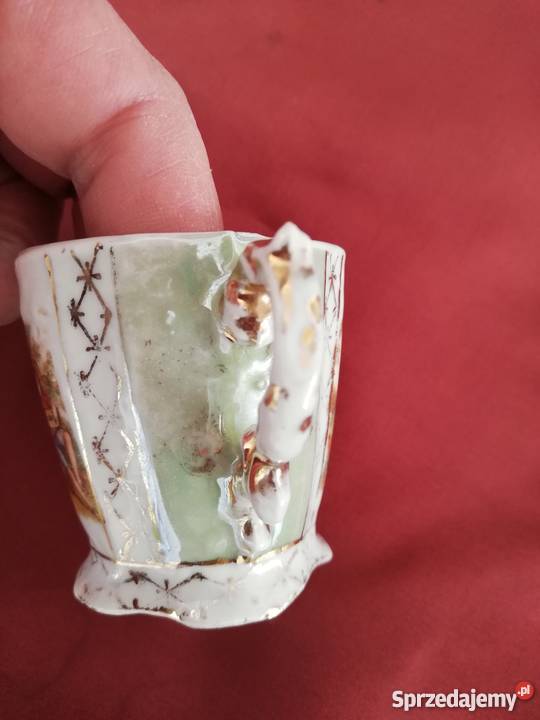 Stara porcelana filiżanka sygnowana Ropa