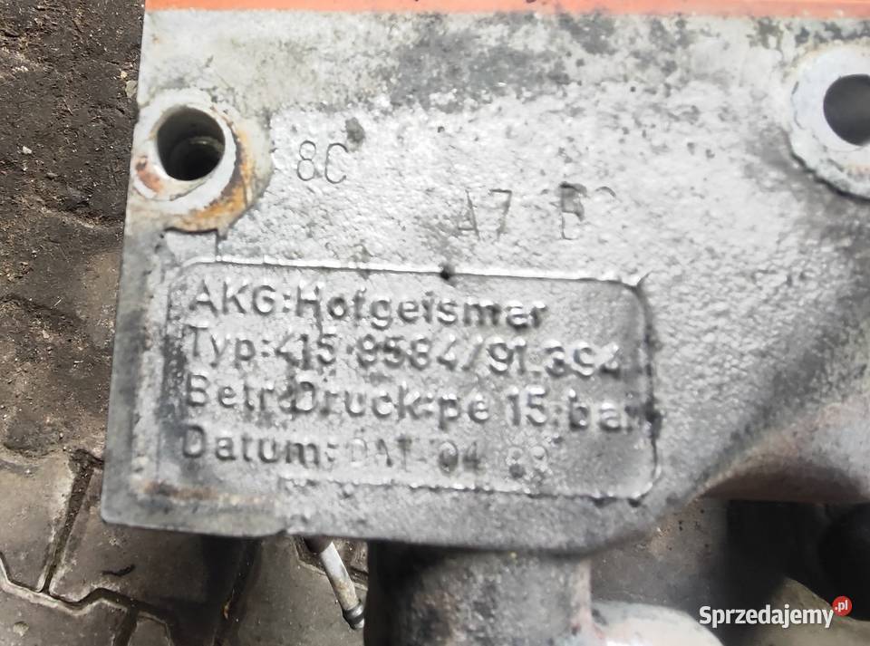 Chłodnica oleju DEUTZ BF4L912 ORYGINAŁ F4L912 Rok produkcji 2000 Wrocław