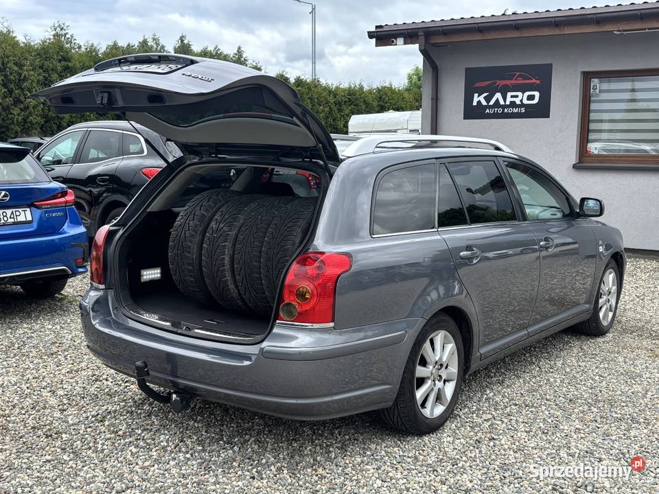 Toyota Avensis Paniówki