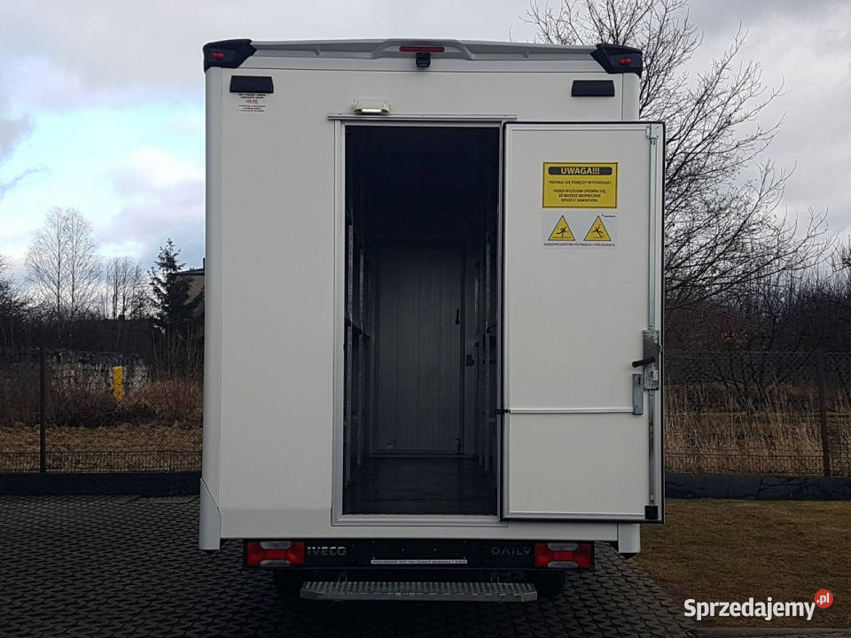 Iveco Daily KONTENER NISKOPODŁOGOWY 443x223x242 zarejestrowany w Polsce śląskie Poręba sprzedam