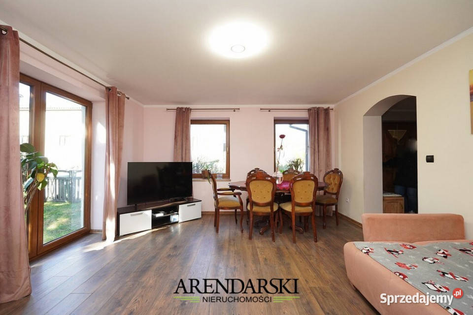 PRZYTULNY DOM W UROKLIWYM MIEJSCU DĘBNA Oborzany