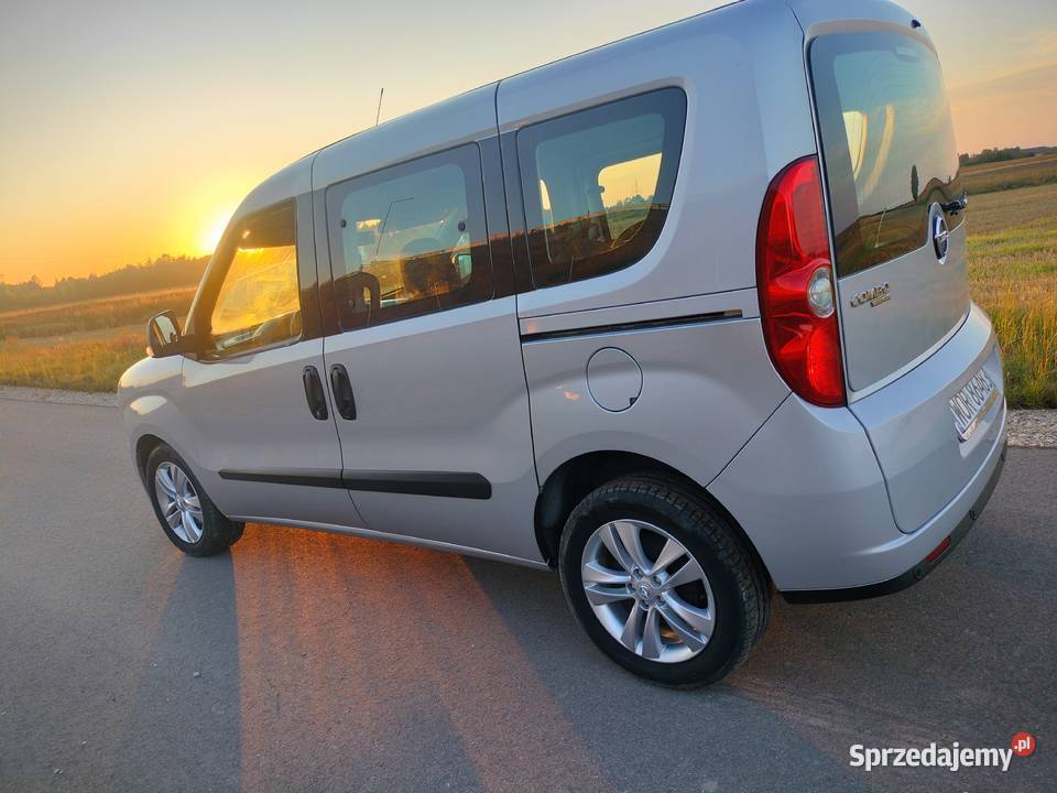 Opel Combo 2013 16 Diesel euro 5 Klima 1600cm3 Combo mazowieckie Ostrów Mazowiecka
