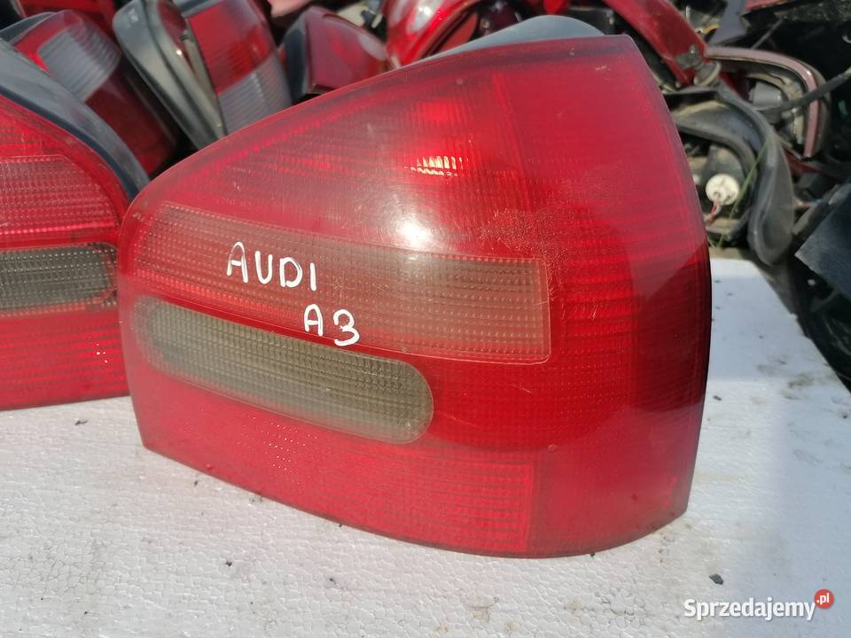 Lampy Tył Komplet Audi A3 8L osobowe Pozostałe sprzedam