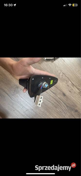 Antena dachowa hyundai kona Złotniki