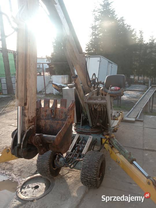 Minikoparka samobieżna Ryczów
