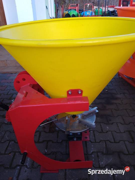 rozsiewacz Demarol 300 litrów Lubaczów
