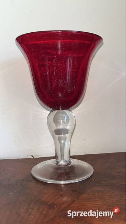 Kielich Ze szkła czerwonego Na nóżce z pomorskie Gdańsk