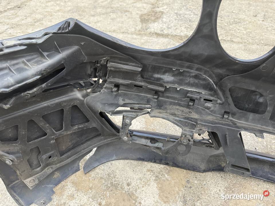 Mercedes 211 zderzak przód policy c359 osobowe Przemków