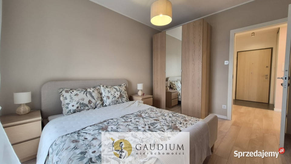 2 pokoje z widokiem na OBC Wynajem pomorskie