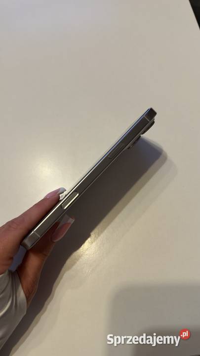 iPhone 16 pro 256GB stan Biały Tytan 89 bateria Żywiec