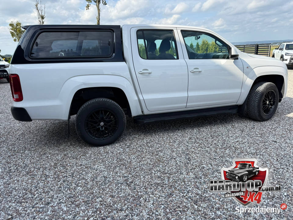 Zabudowa Amarok hardtop czarny szyby przesuwne Pasłęk