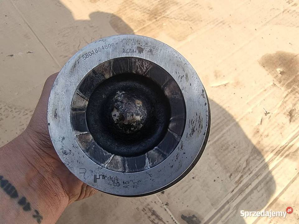 TŁOK IVECO DAILY 35S18 180 30 HPI E6 osobowe Lipno