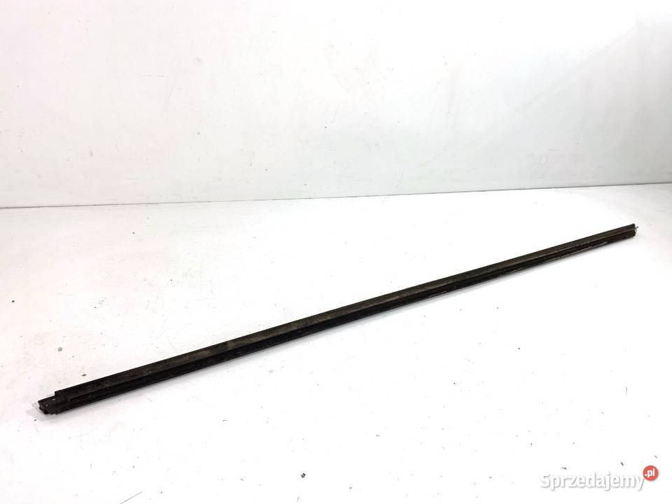 LISTWA ZGARNIAJĄCA PRZÓD PRAWY BMW F32 Listwy podkarpackie