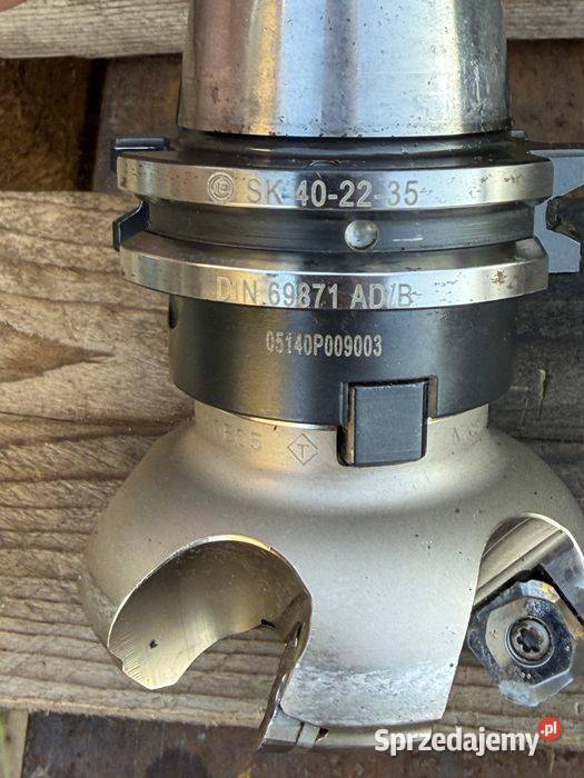 Frez czołowy 75 mm z oprawką SK40 DIN 69871 Tuliszków