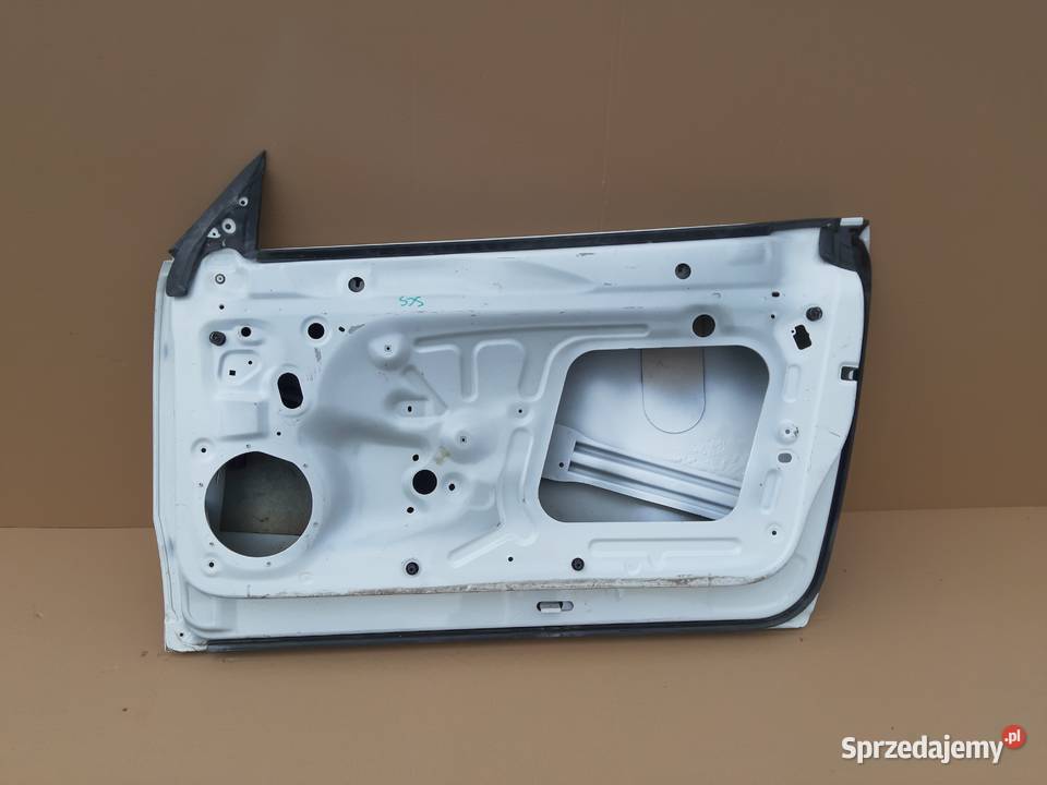 VW BEETLE 5C5 DRZWI PRAWY PRZÓD PRAWE PRZEDNIE Trzciel sprzedam