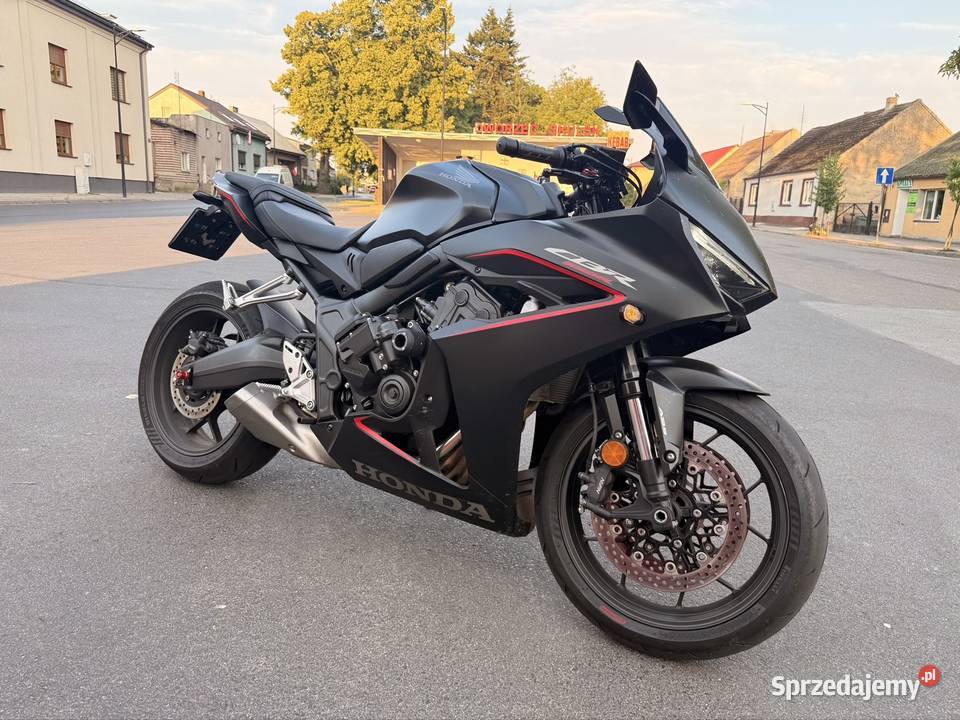 Honda CBR650R eclutch 2025r niski przebieg mat Ostrowite