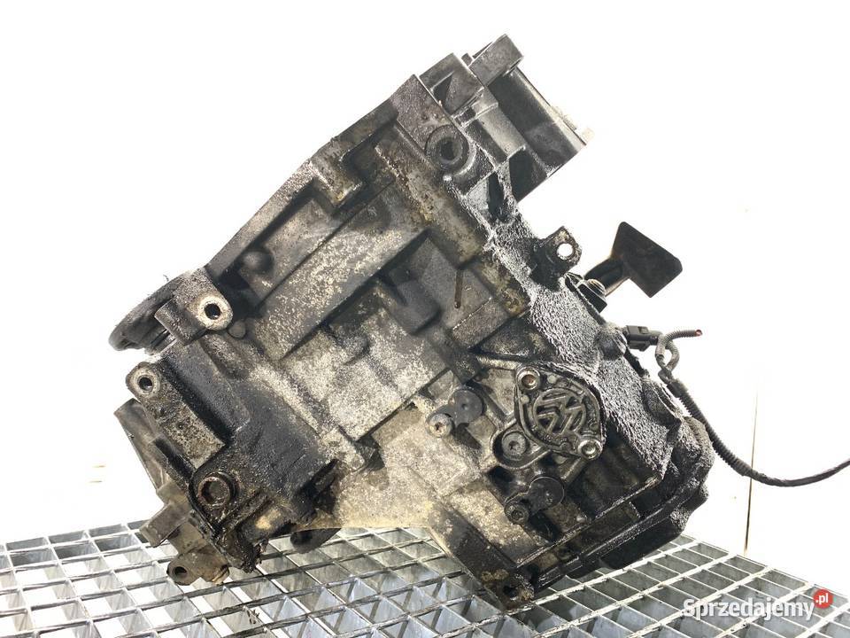 SKRZYNIA BIEGÓW VW GOLF V GQQ 19 105 0310 osobowe