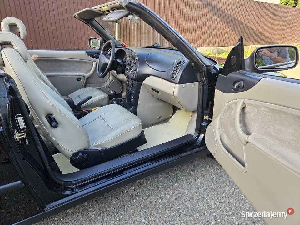 Saab 900 20i 131 Cabrio czarny