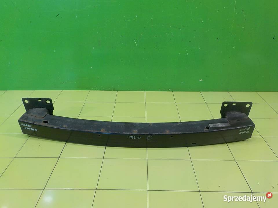 CHRYSLER GRAND VOYAGER V 10r 5D belka zderzaka